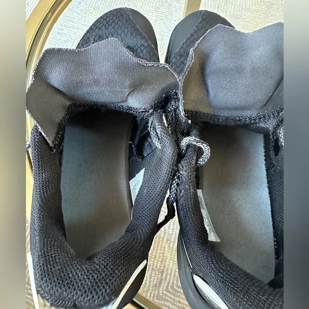 Nike good preowned
